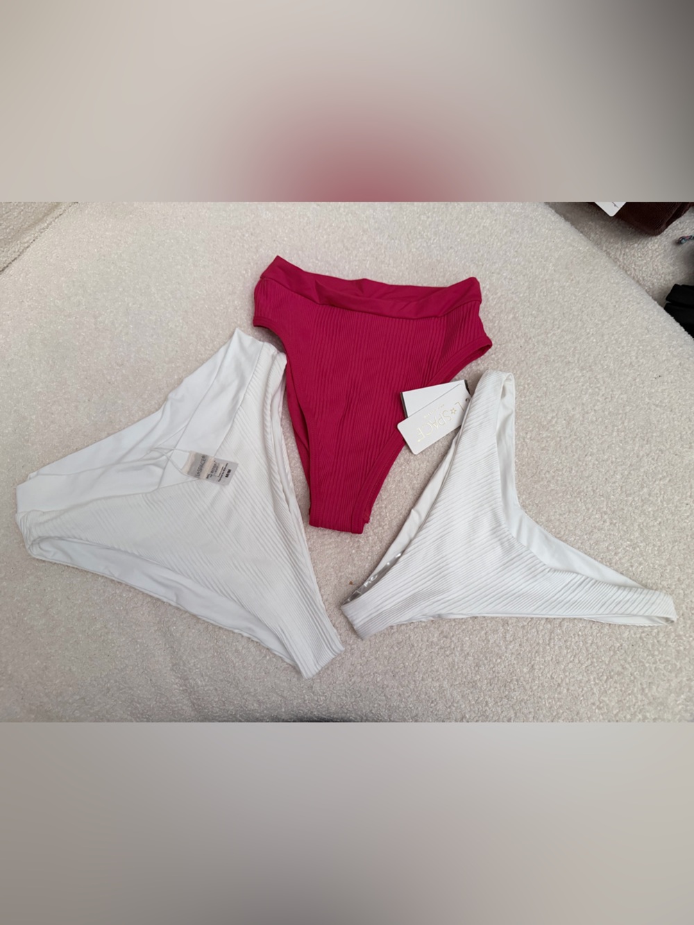 l*space Ribbed Bikini Bottoms — White & Fuchsia